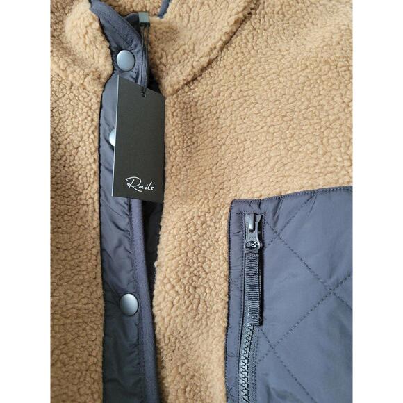 Rails Lorna Teddy Jacket - Picture 5 of 6